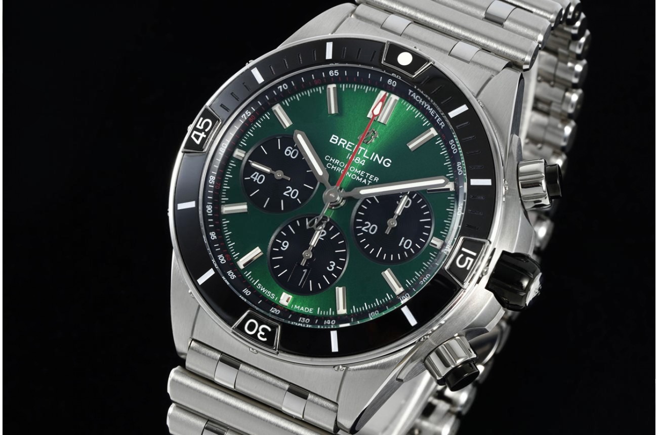 Super Chronomat B01 44MM SS/SS Green/Stk Dial BLF A7750