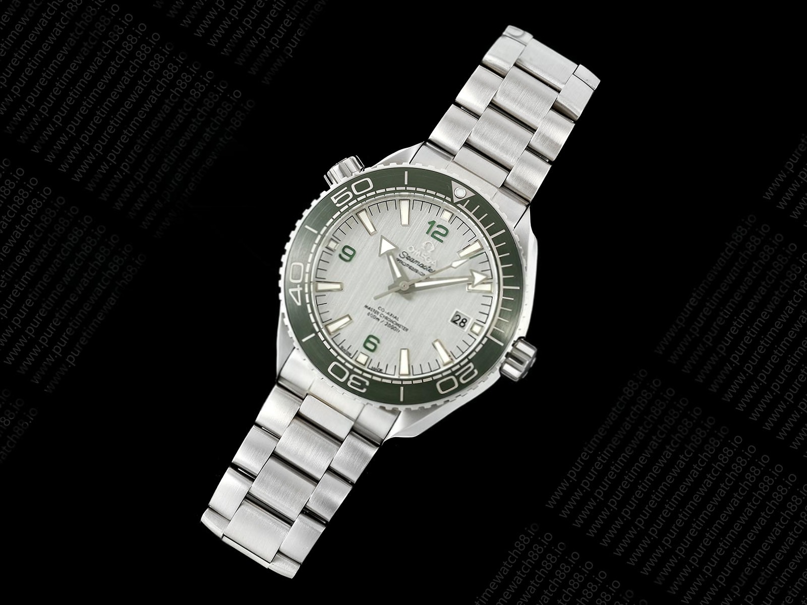Planet Ocean 600M 43.5 mm SS SCF 1:1 Best Edition Silver Dial Green Bezel on SS Bracelet A8900